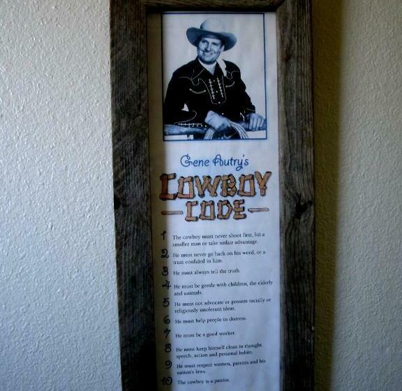Номер Стандартный Кровать Куин, Virginia City Inn