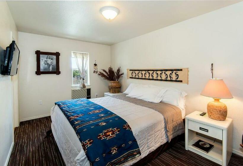 חדר סטנדרט עם מיטת קינג, Virginia City Inn