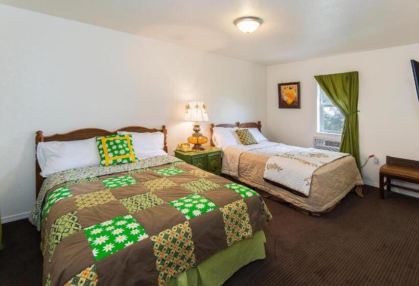 Номер Стандартный Кровать Куин, Virginia City Inn