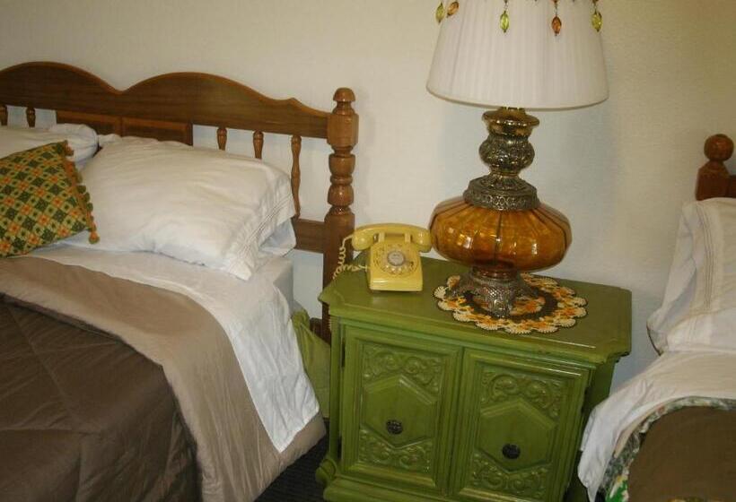 Номер Стандартный Кровать Куин, Virginia City Inn