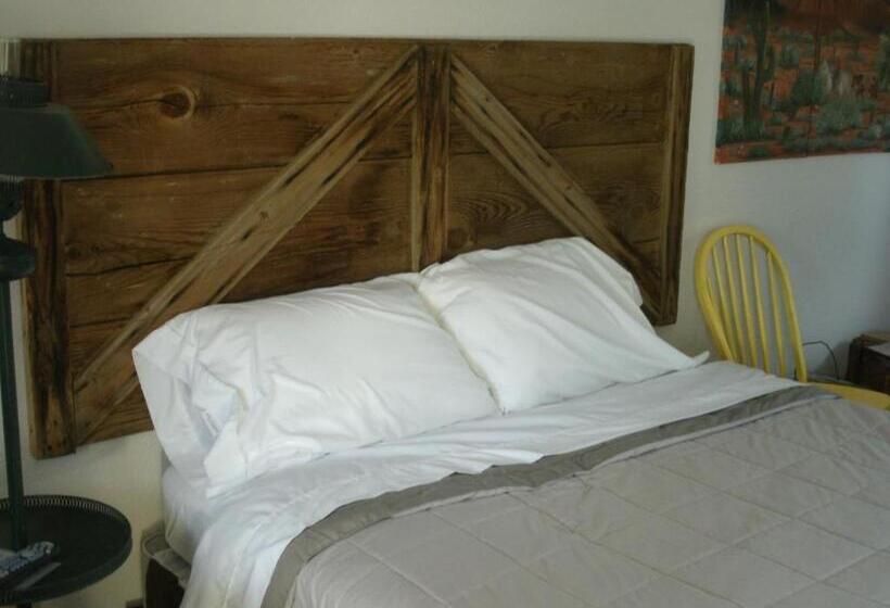 חדר סטנדרט עם מיטת קווין, Virginia City Inn