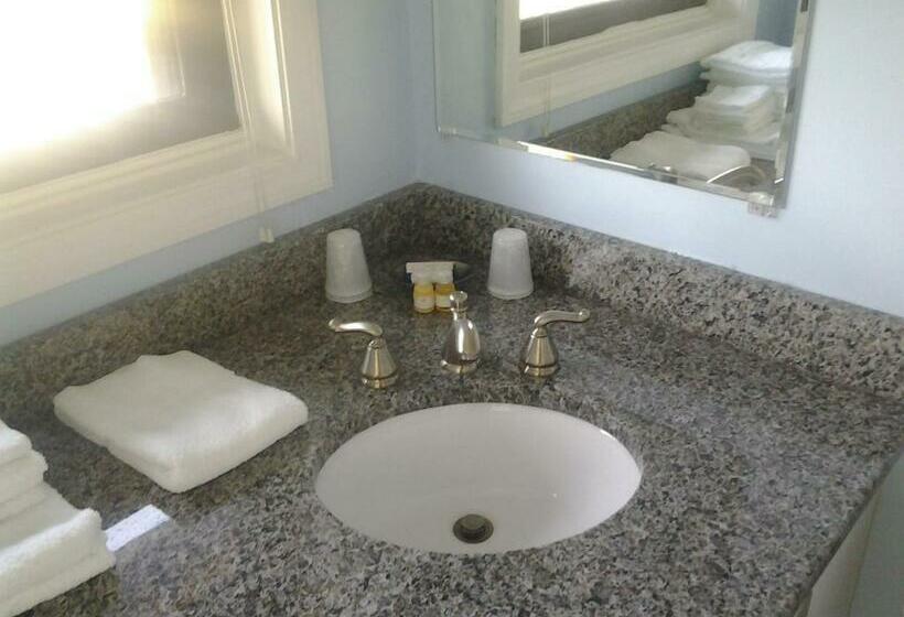 ２ダブルベッドのスタンダードルーム, Surf & Sand Beach Motel