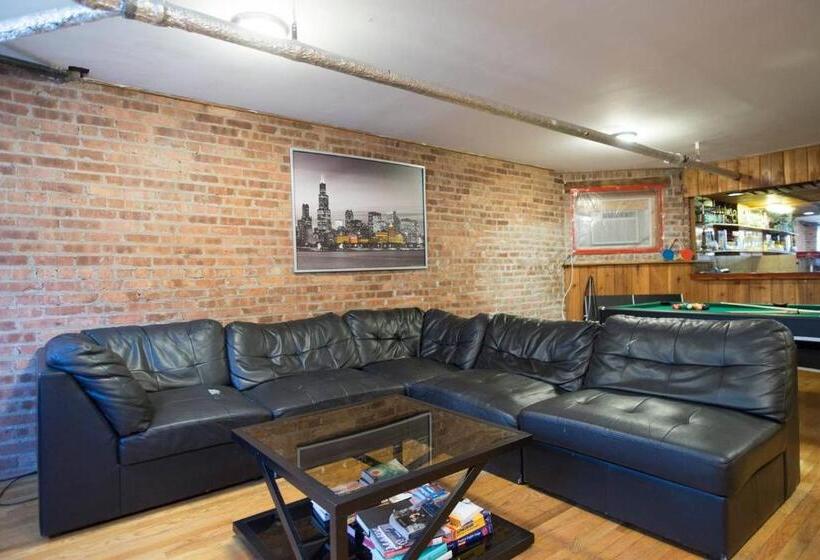 غرفة قياسية رباعية, Wrigley Hostel   Chicago