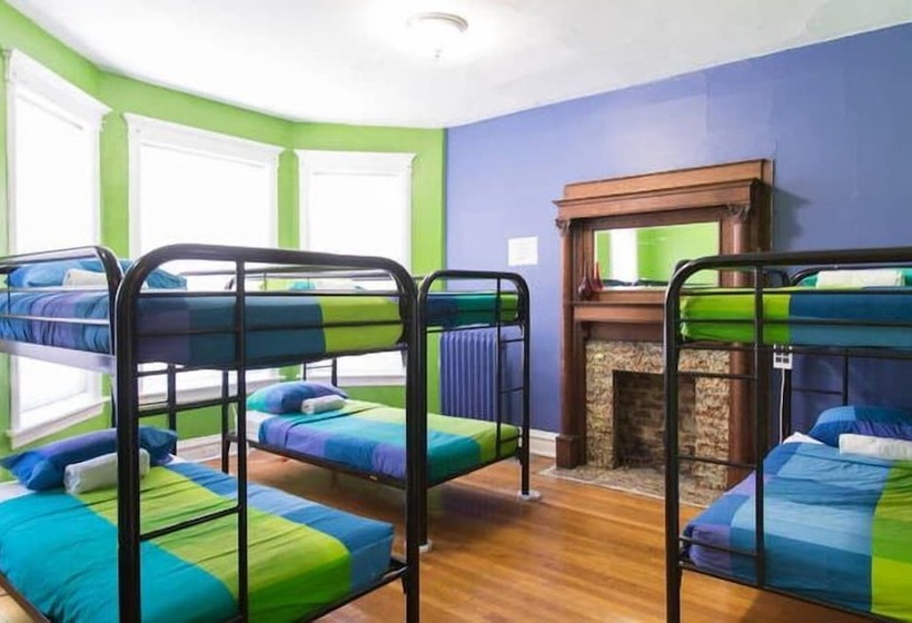 Cama em Quarto Compartilhado, Wrigley Hostel   Chicago