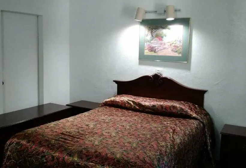 スタンダードルーム, El Rancho Motel