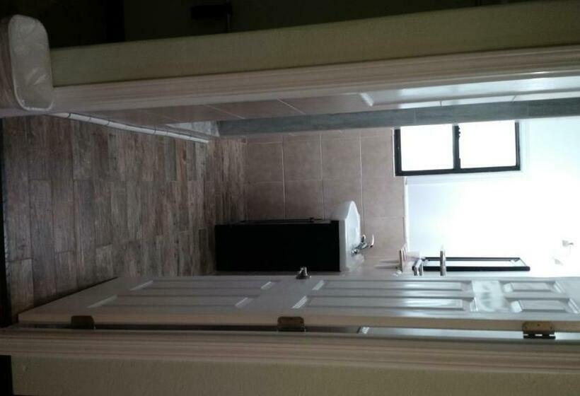 스탠다드 룸 더블 침대 2개, El Rancho Motel