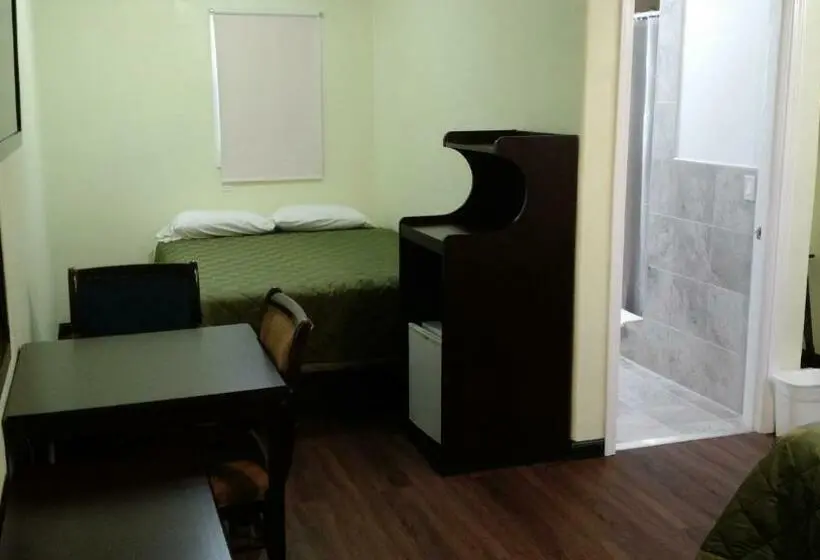 2ダブルベッドのスタンダードルーム, El Rancho Motel