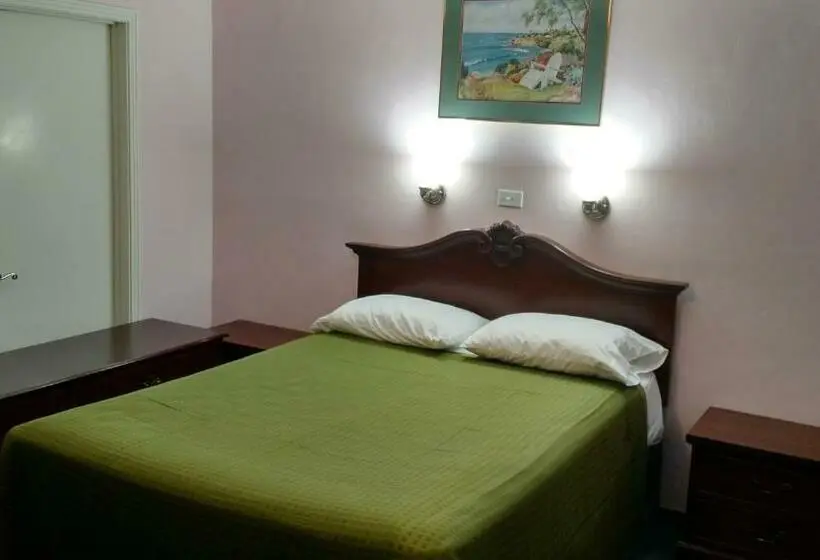 スタンダードルーム, El Rancho Motel