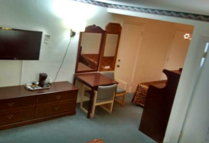 Номер Стандарт 2 Двуспальные Кровати, El Rancho Motel