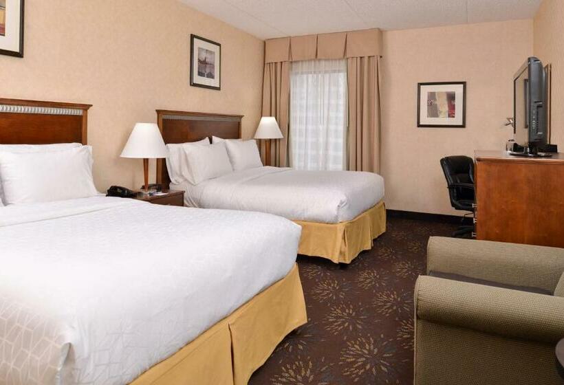 Номер Стандарт, Holiday Inn Express Hotel & Suites West Chester, An Ihg