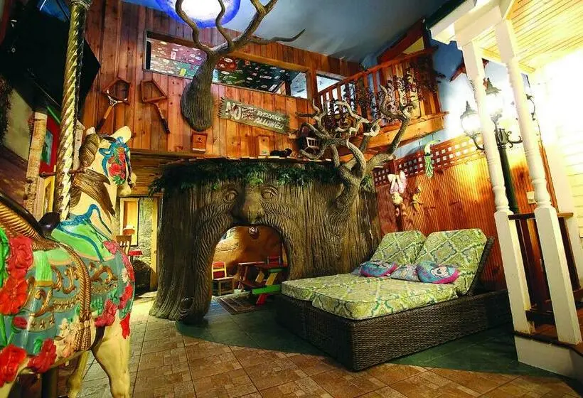 Talo 1 Makuuhuone, Adventure Suites