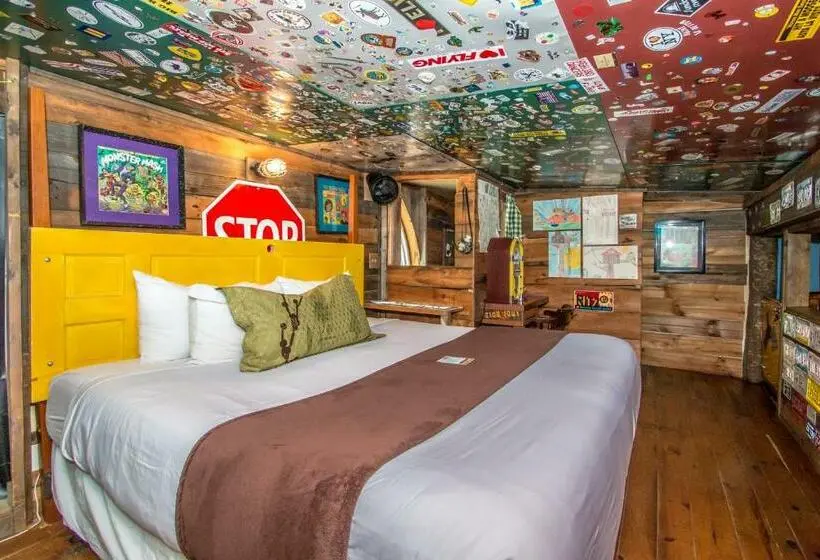 Talo 1 Makuuhuone, Adventure Suites