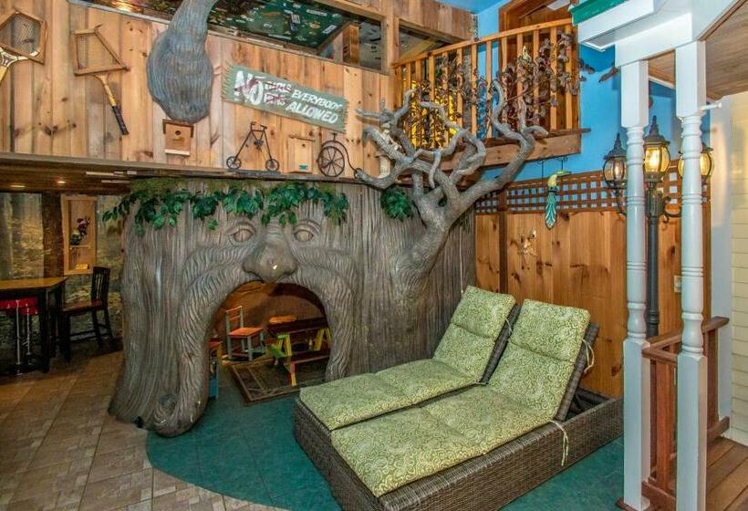 Дом 1 Спальня, Adventure Suites