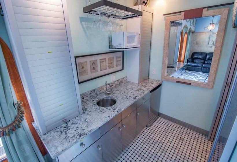 스탠다드 룸, Adventure Suites