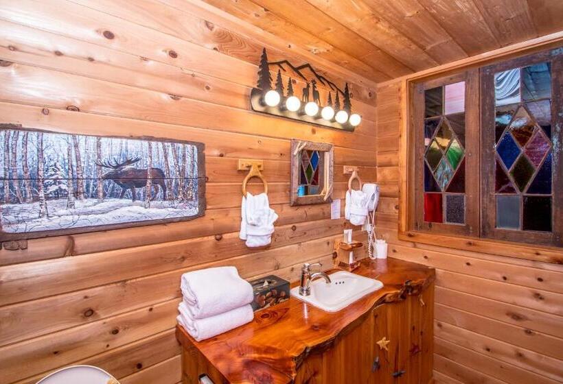 Хижина, Adventure Suites