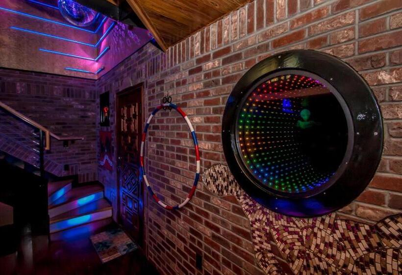 클럽 룸, Adventure Suites