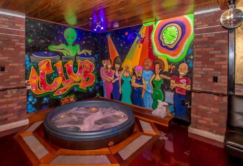 클럽 룸, Adventure Suites