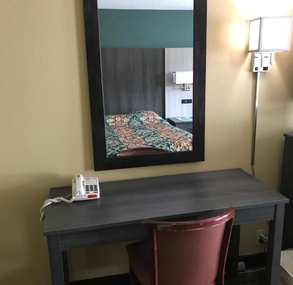 标准间, Red Carpet Inn Orchard Park