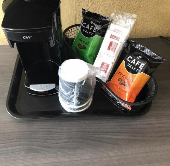 标准间, Red Carpet Inn Orchard Park