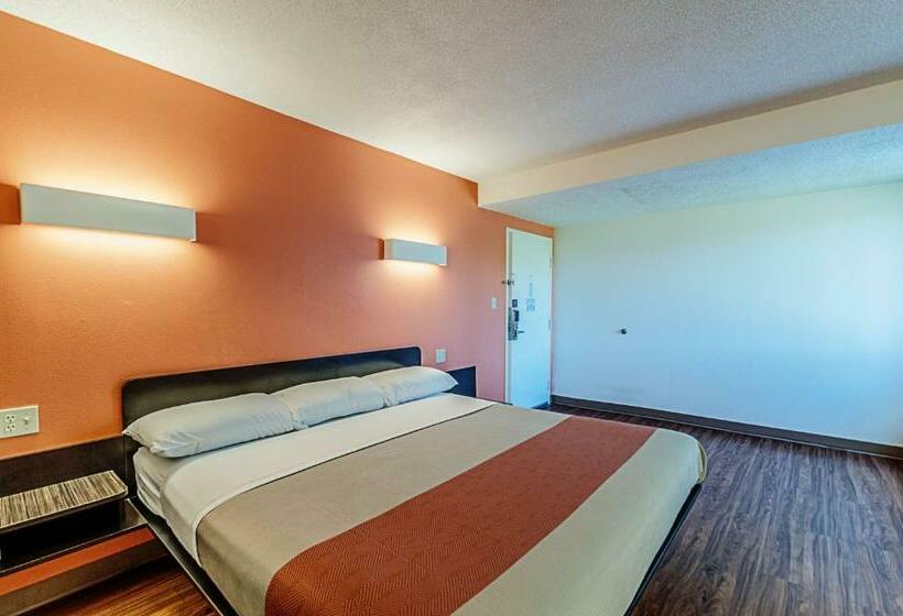 스탠다드 룸 킹사이즈 침대, Motel 6 Martinsburg, Wv