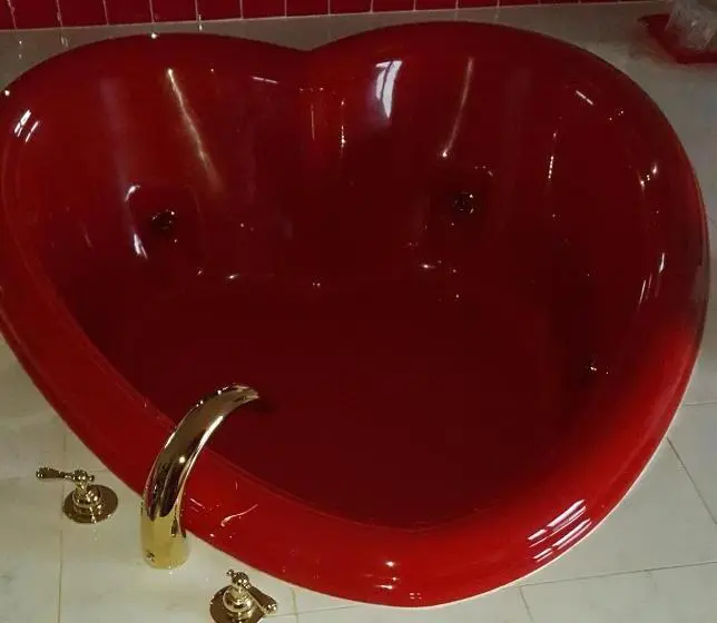 سوئیت با وان آب گرم, New Relax Inn Bridgeview