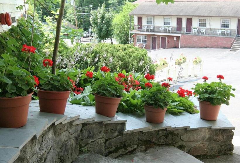 标准间, Nordick's Inn