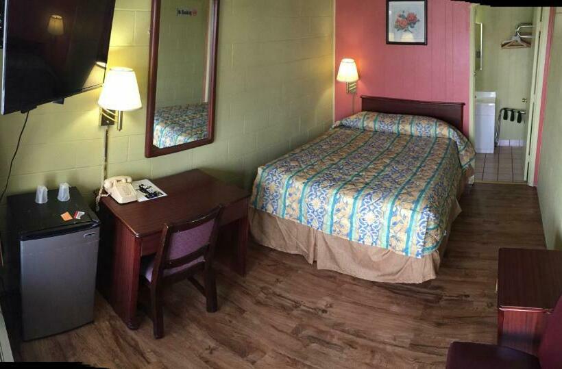 غرفة قياسية, Super 7 Inn