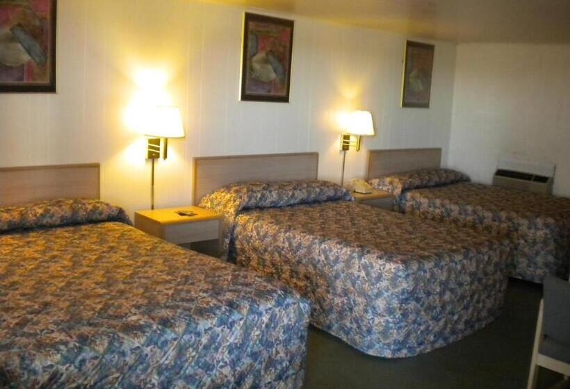 غرفة قياسية ثلاثية, Super 7 Inn