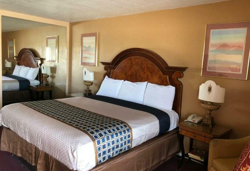 キングサイズベッドのスタンダードルーム, Villa West Inn