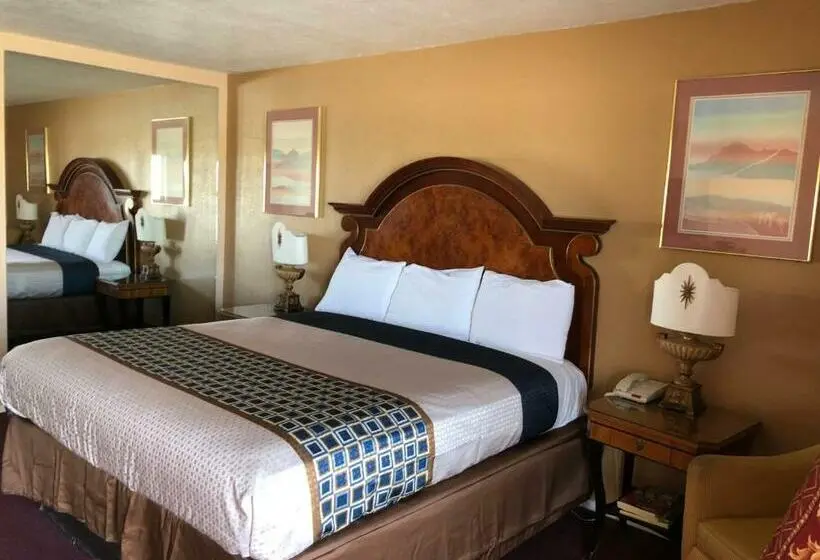 キングサイズベッドのスタンダードルーム, Villa West Inn