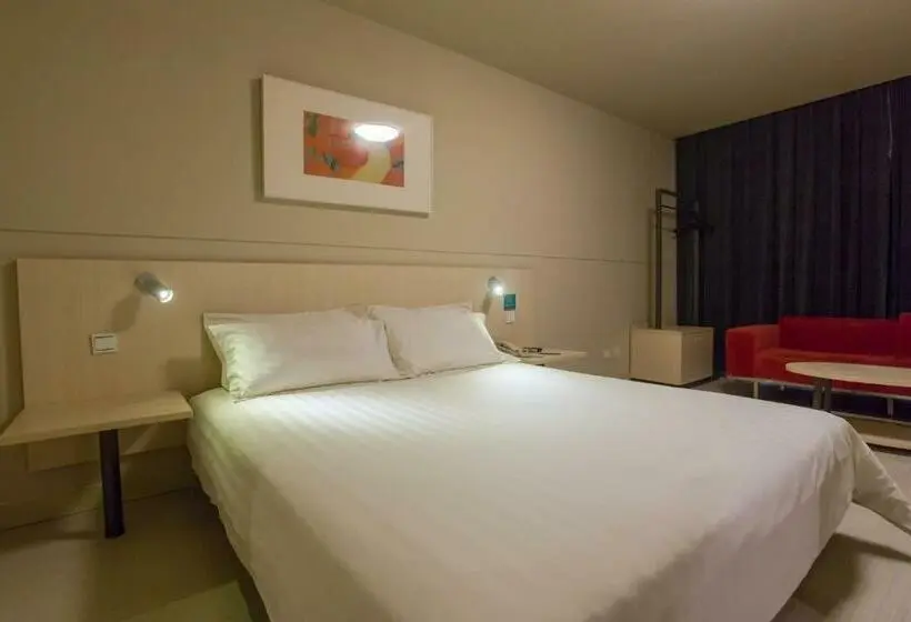 Bisneshuone, Jinjiang Inn Beijing East Lianshi Road