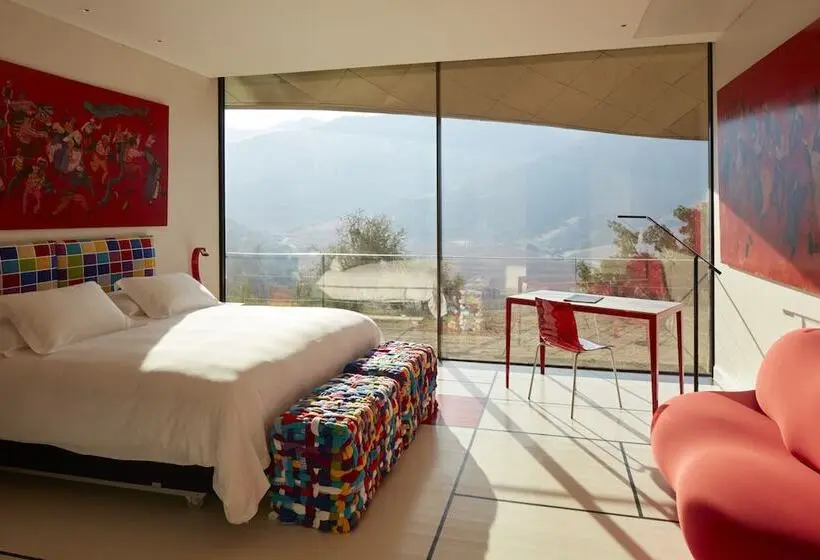 スイート, Vik Chile