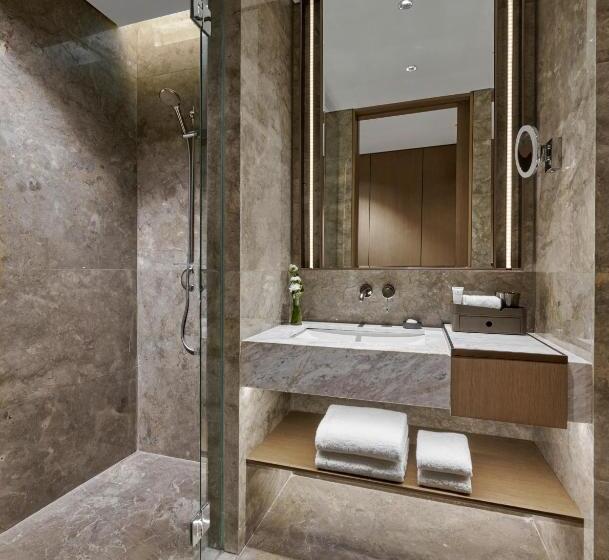 Номер Deluxe, Pan Pacific Jakarta