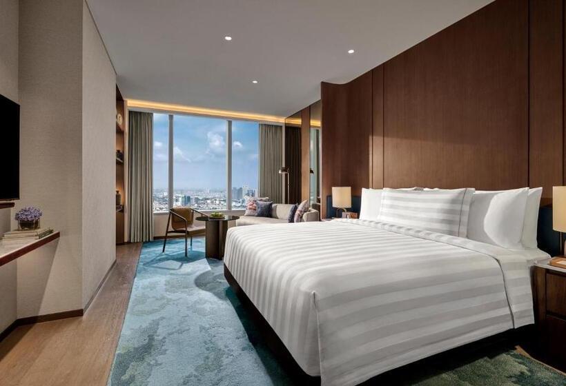 带大床的俱乐部房间, Pan Pacific Jakarta