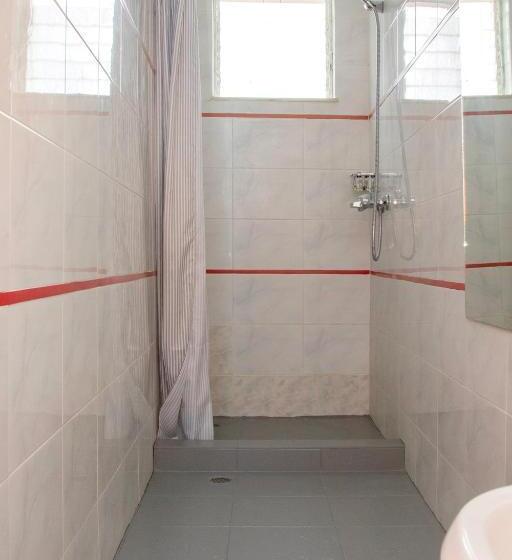 スタンダードトリプルルーム, Blue Marine Village