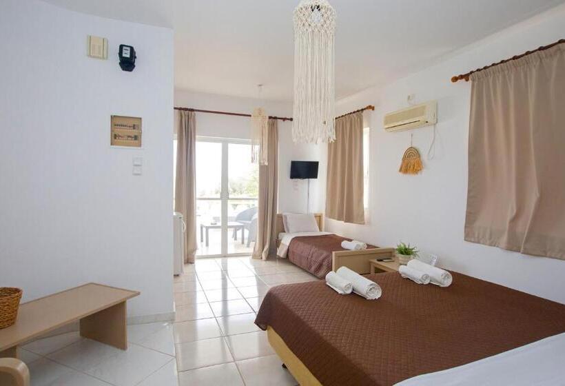 スタンダードトリプルルーム, Blue Marine Village