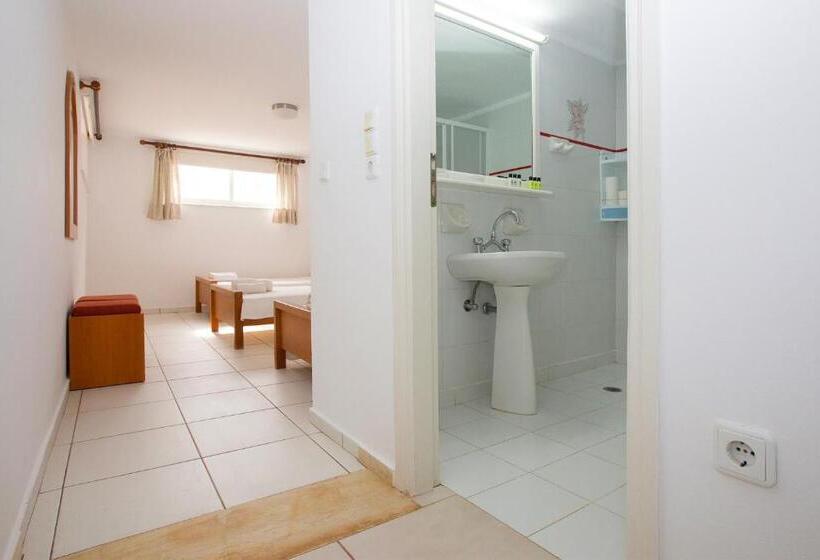 ‫فيلا غرفة نوم واحدة, Blue Marine Village