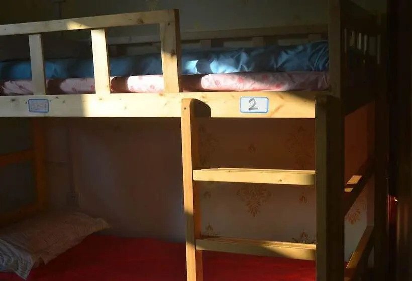Vuode Makuusalissa, Notting Hill Hostel