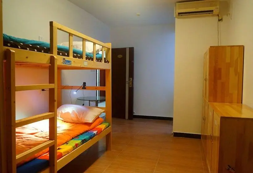 Vuode Makuusalissa, Notting Hill Hostel