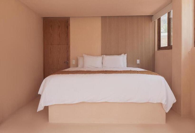 غرفة قياسية مطلّة علي حمام السباحة, Xeno Hotel Boutique