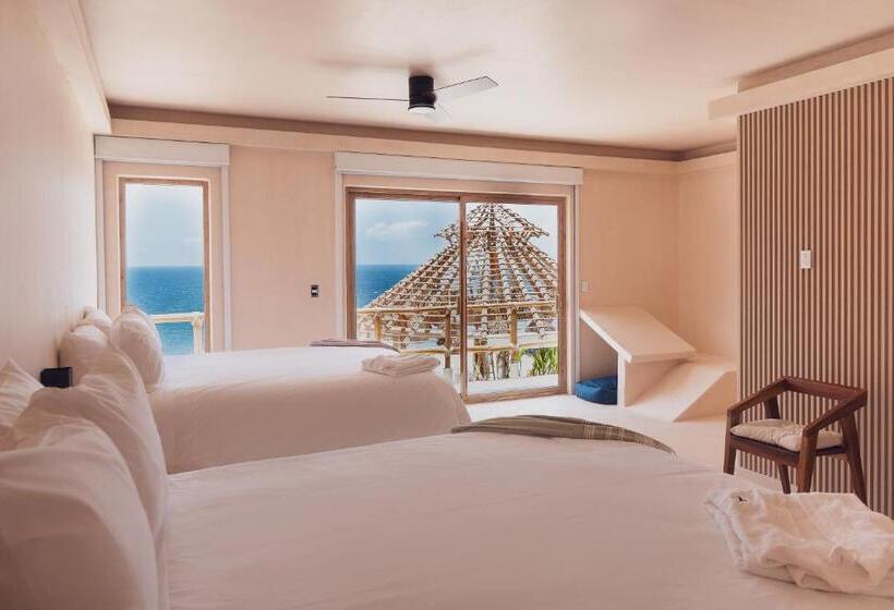 غرفة ديلوكس مطلّة علي البحر, Xeno Hotel Boutique