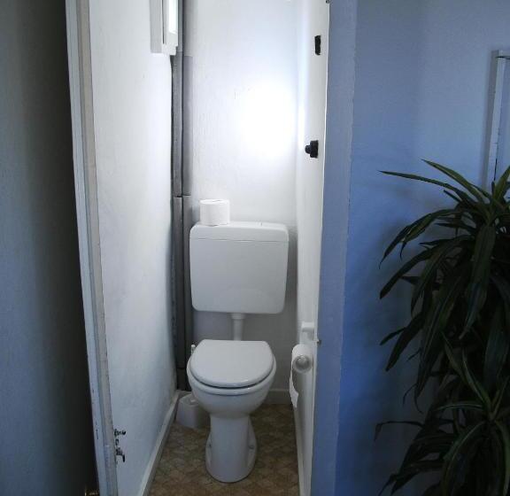 스탠다드 룸 산 전망, Nähkiste