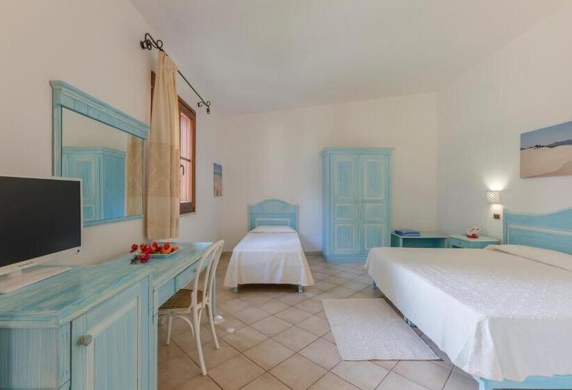 חדר סטנדרט לשלושה, Porto Pino Club