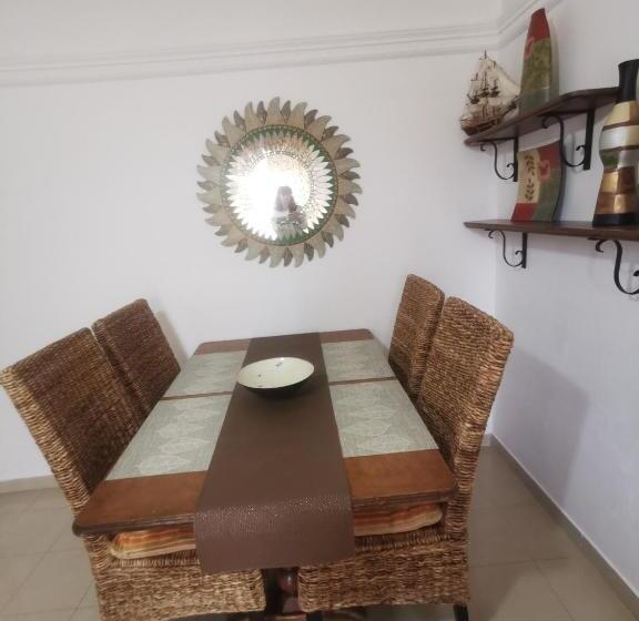 شقة غرفة واحدة مطلة على البحر, Trilocale In Residence Confinante Con La Spiaggia