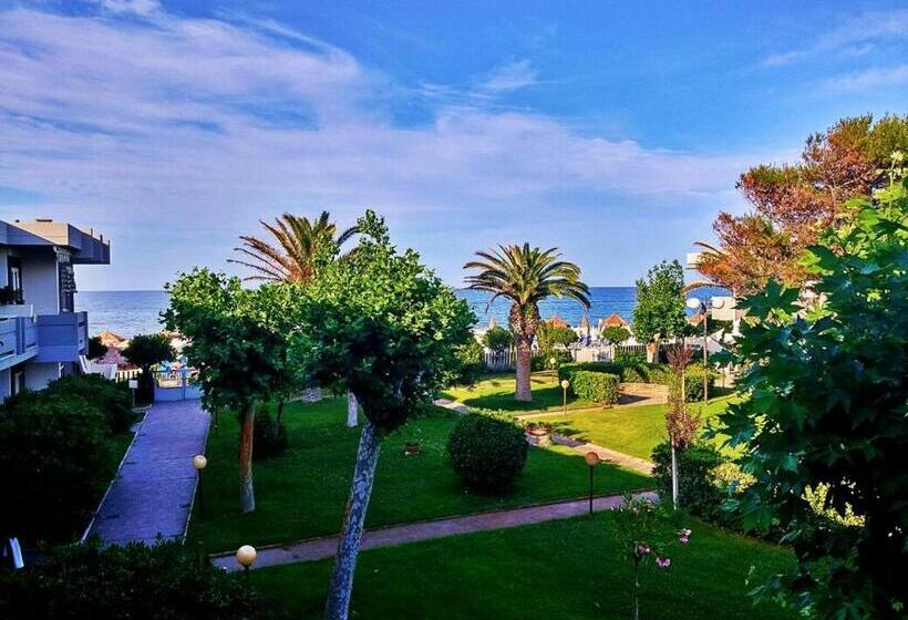 شقة غرفة واحدة مطلة على البحر, Trilocale In Residence Confinante Con La Spiaggia