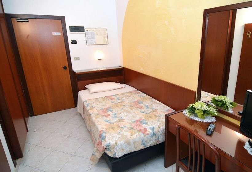 اتاق استاندارد یک نفره, Adele