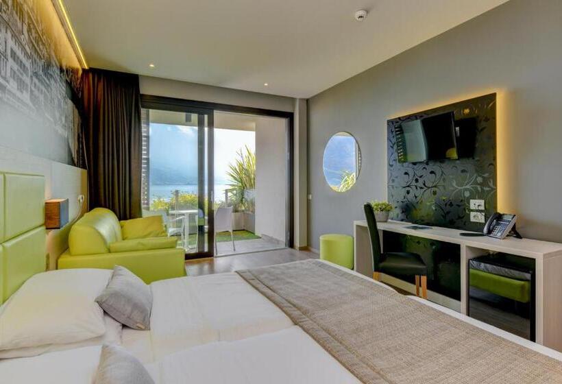 Comfort room with lake view, La Fiorita