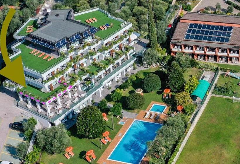 带按摩浴盆的套房, La Fiorita