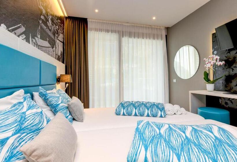 标准间带湖景, La Fiorita