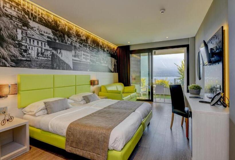 Comfort room with lake view, La Fiorita